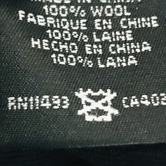 New Era's NBA Miami Heat Fitted Size 7 Black and Maroon Basketball Wool Cap - Picture 12 of 16